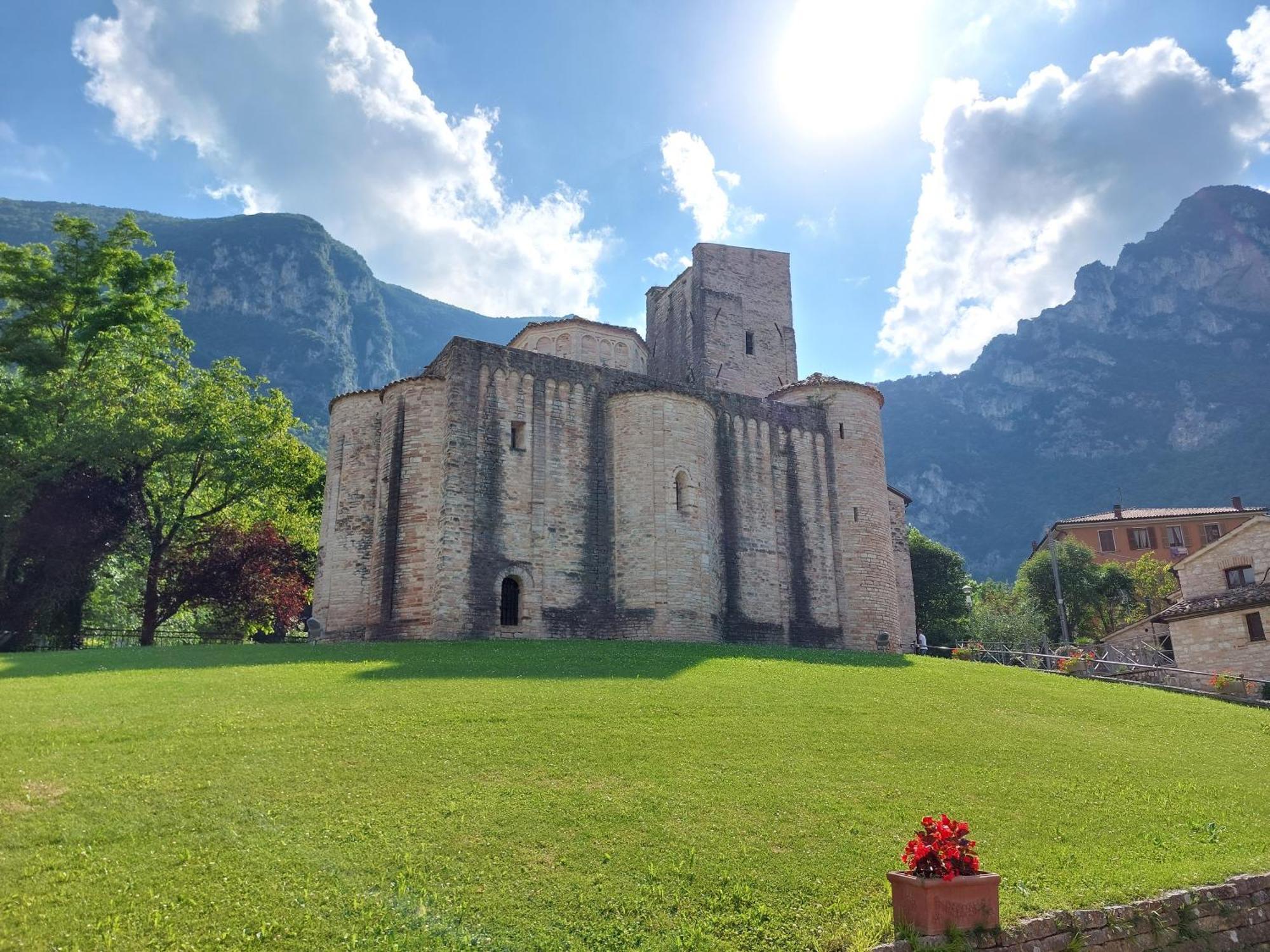 B&B Fonte Fresca Fabriano Kültér fotó